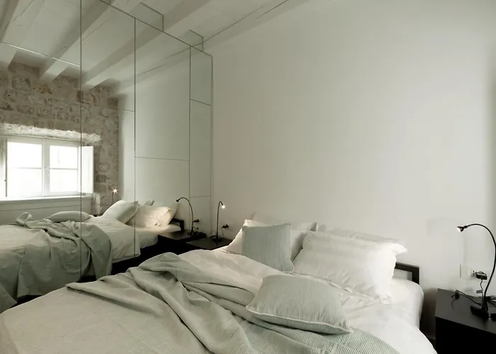Apartments Eleganca- One Bedroom Apartment Oridino